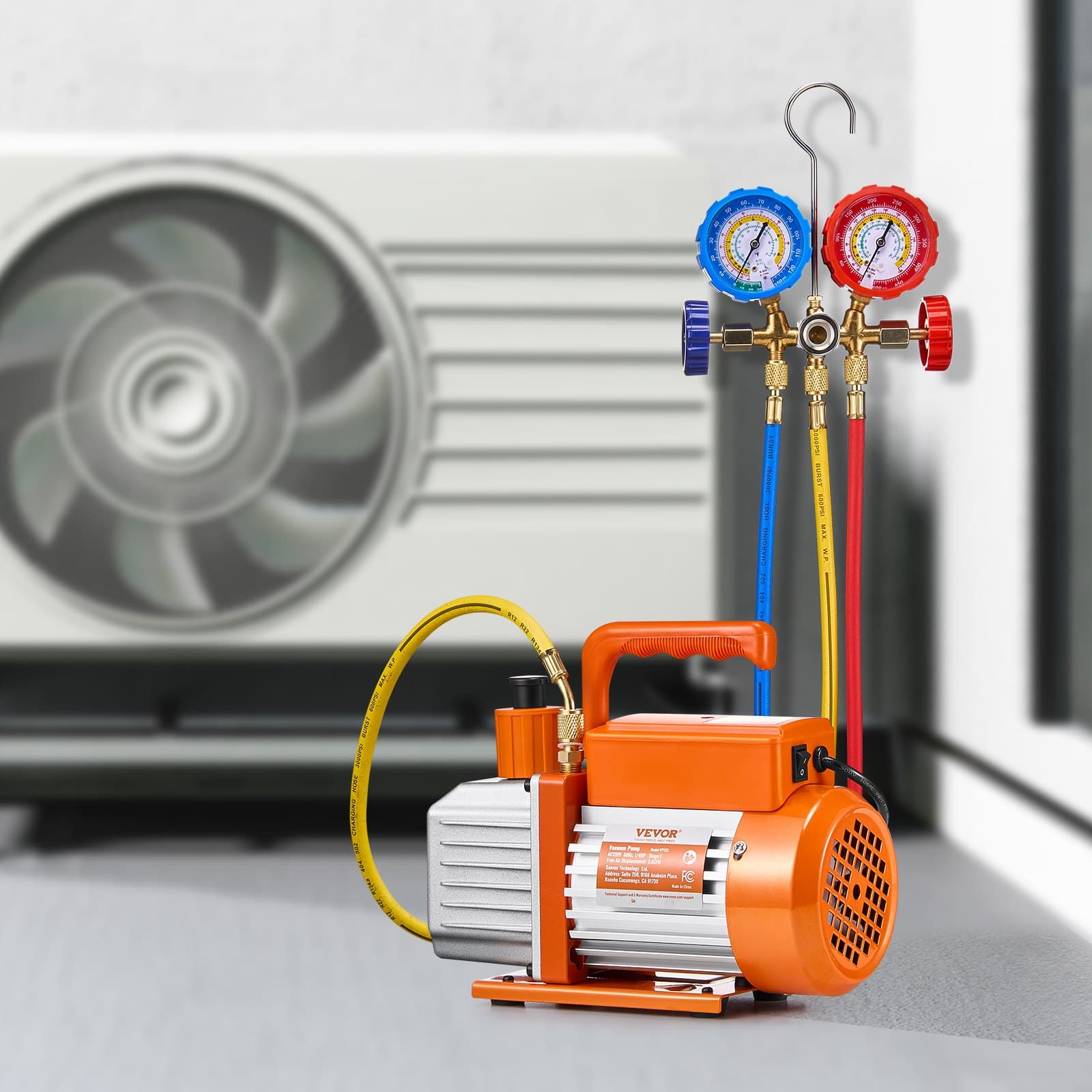 Jednostupňová rotačná lopatková vákuová pumpa a sada manometrov pre systémy HVAC s kapacitou 3,5 CFM, kompatibilná s chladivami R134a, R22, R12 a R502